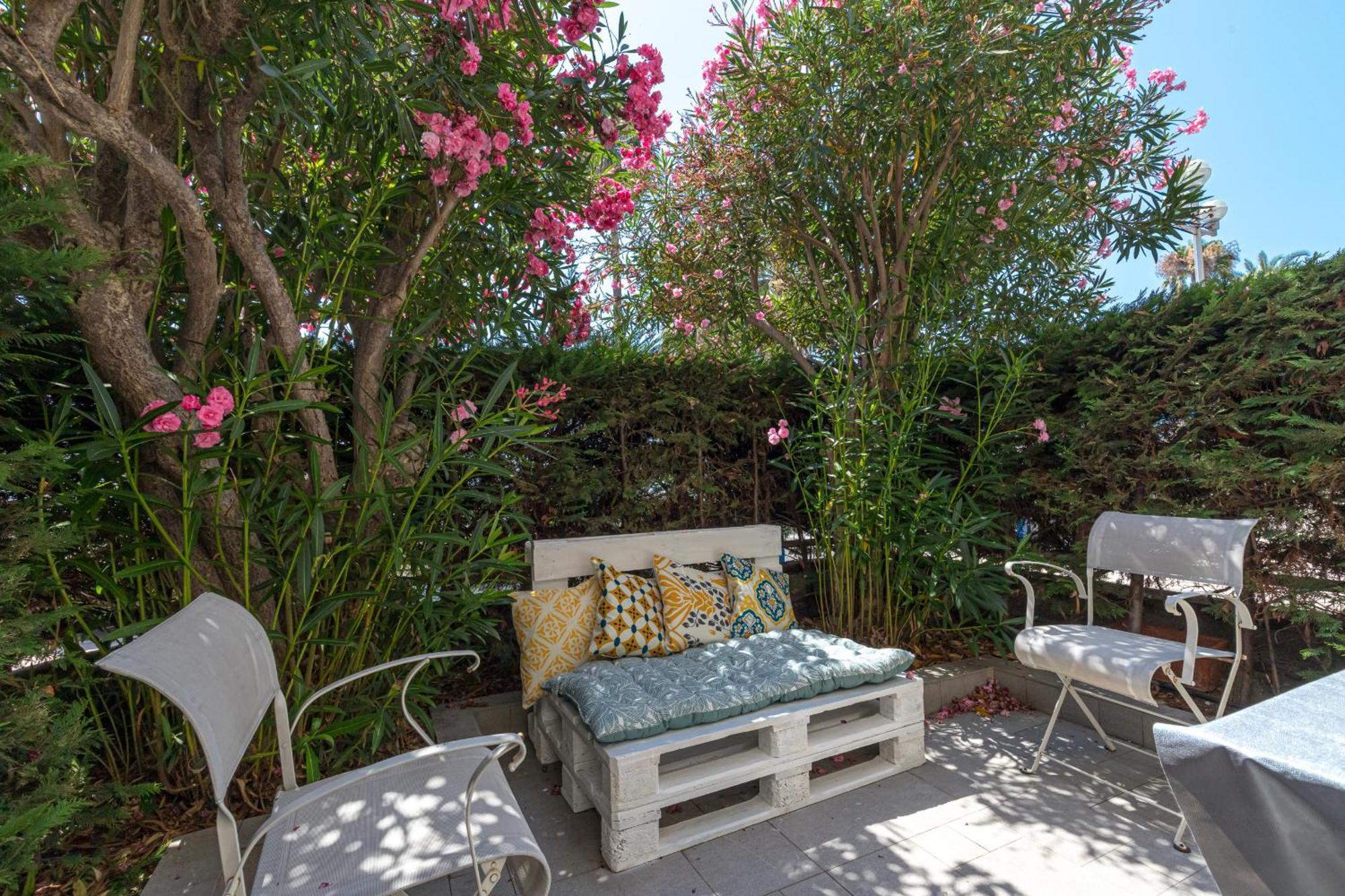 Promenade Des 2 Bdr Large Terrace Apartamento